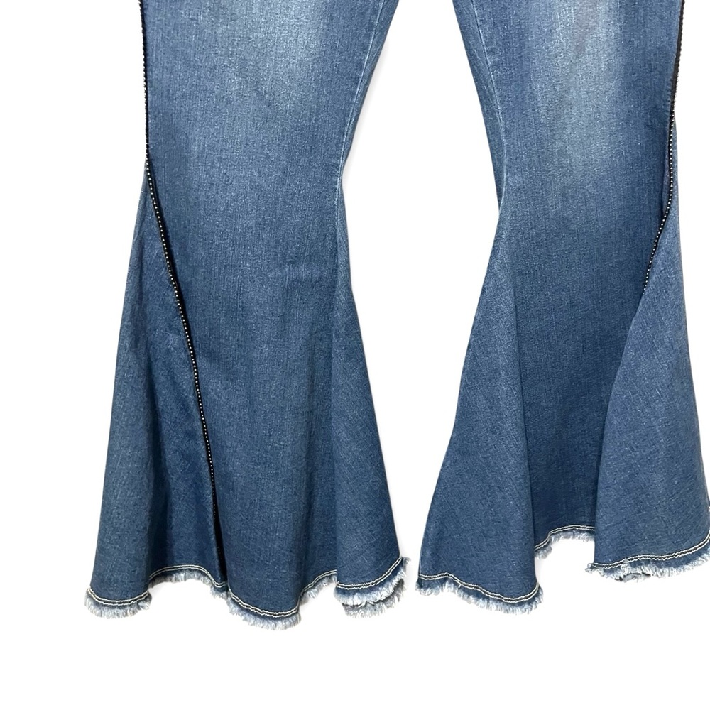 Extreme Wide Leg Flare Jeans Size 18 - Picture 9 of 14